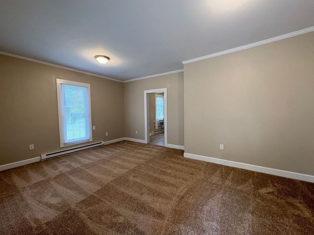 728 Davis St - Photo 3 of 11