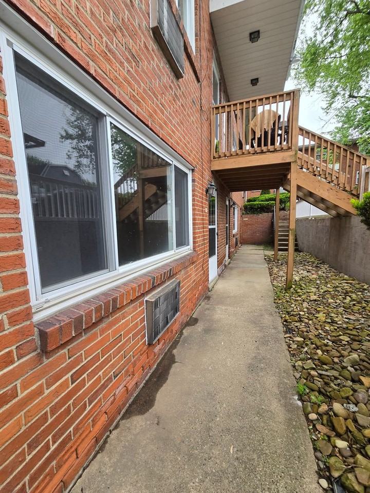 Greenock Manor 2 bedroom 1 bath apartment - Photo 3 of 19