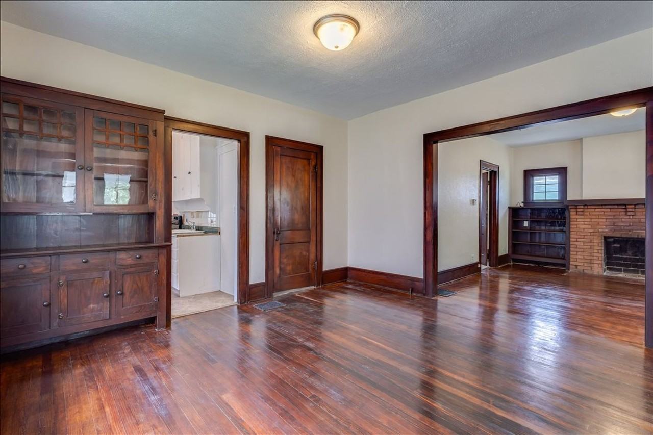 321 S Chautauqua Ave - Photo 4 of 18