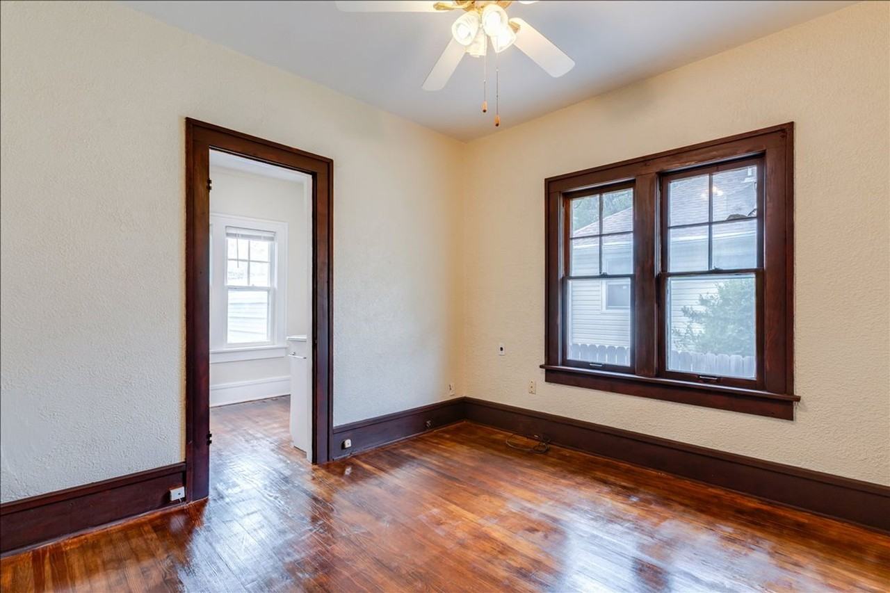 321 S Chautauqua Ave - Photo 7 of 18