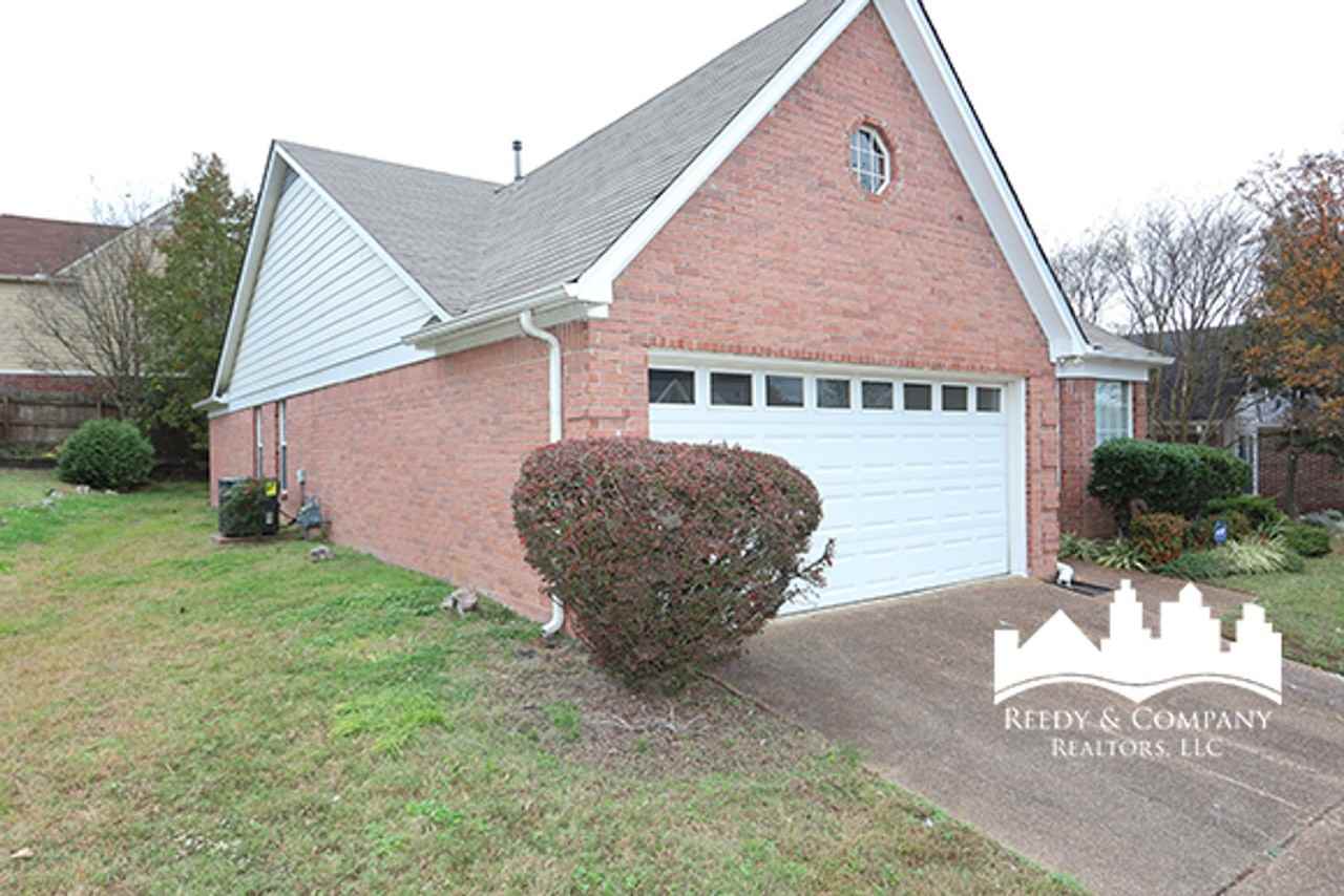 2189 Rocky Stream Dr - Photo 2 of 22