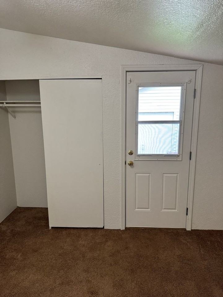 5239 Se Ogden St - Photo 6 of 29