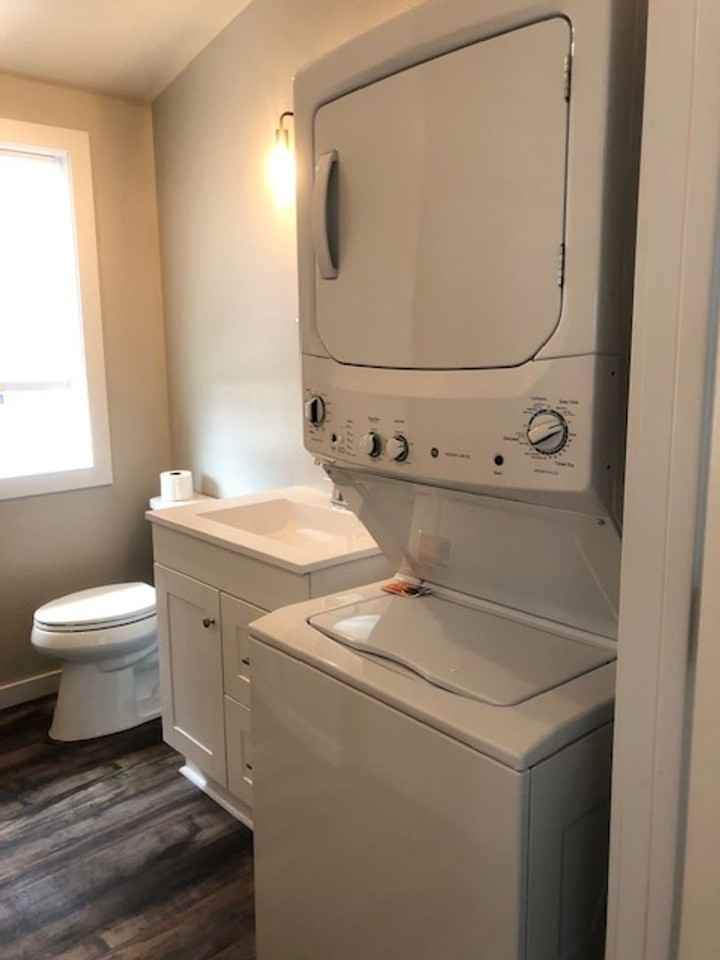 553 Park Ave - Photo 4 of 7