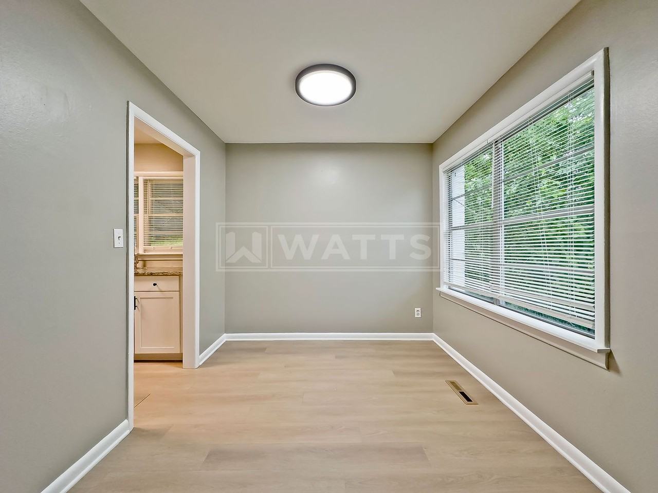 559 63rd St S - Photo 5 of 16
