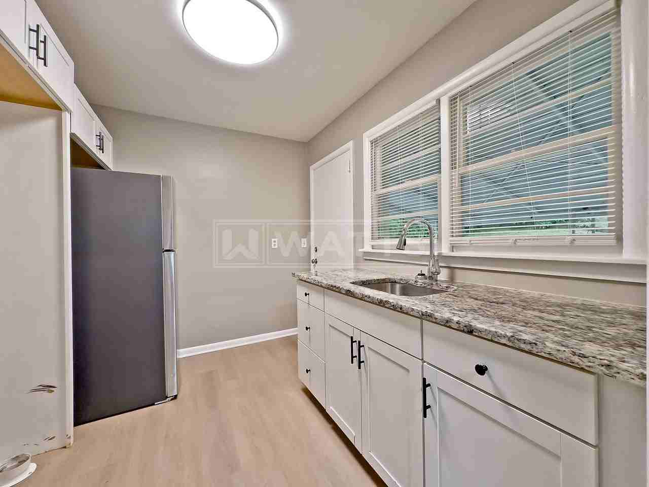 559 63rd St S - Photo 6 of 16