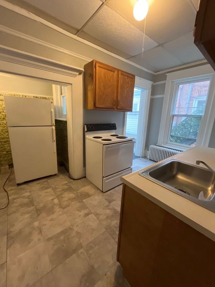 1517 W Turner St - Photo 3 of 21