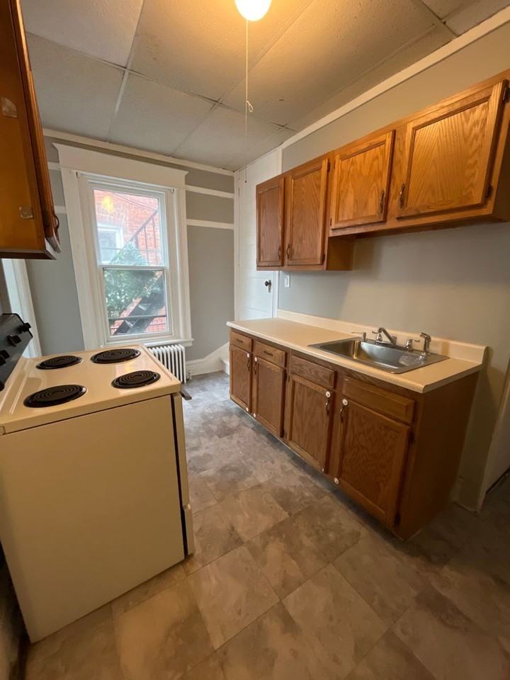 1517 W Turner St - Photo 6 of 21