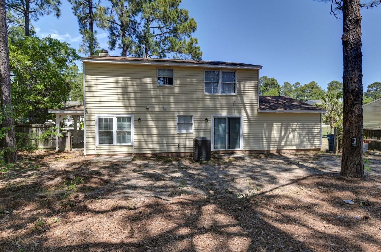 220 N Donar Dr - Photo 3 of 48