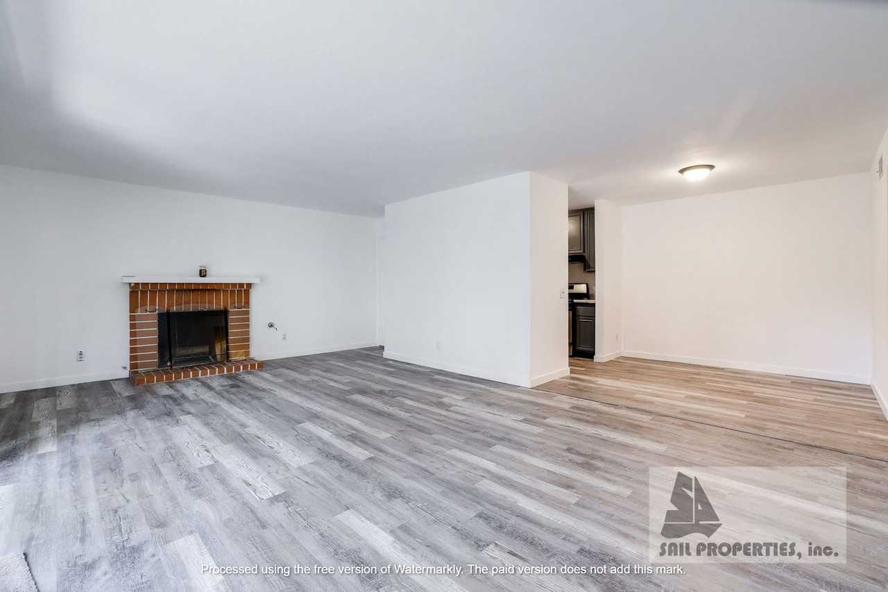 1094 Cabrillo Park Dr #B - Photo 6 of 17