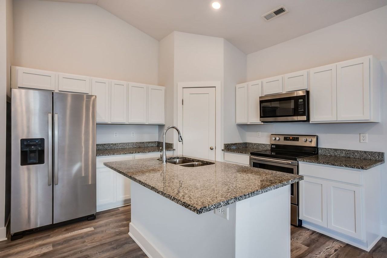 4544 N Froli St - Photo 4 of 12