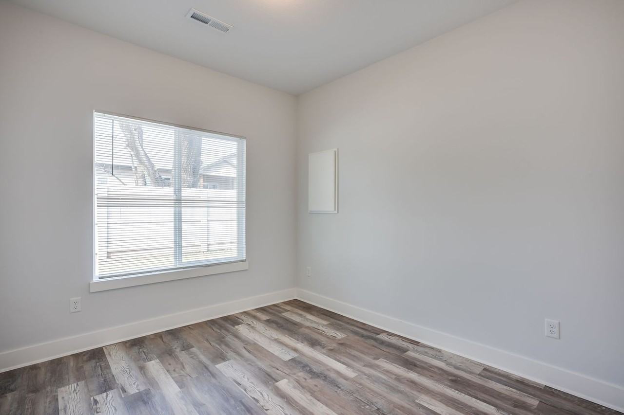 4544 N Froli St - Photo 7 of 12