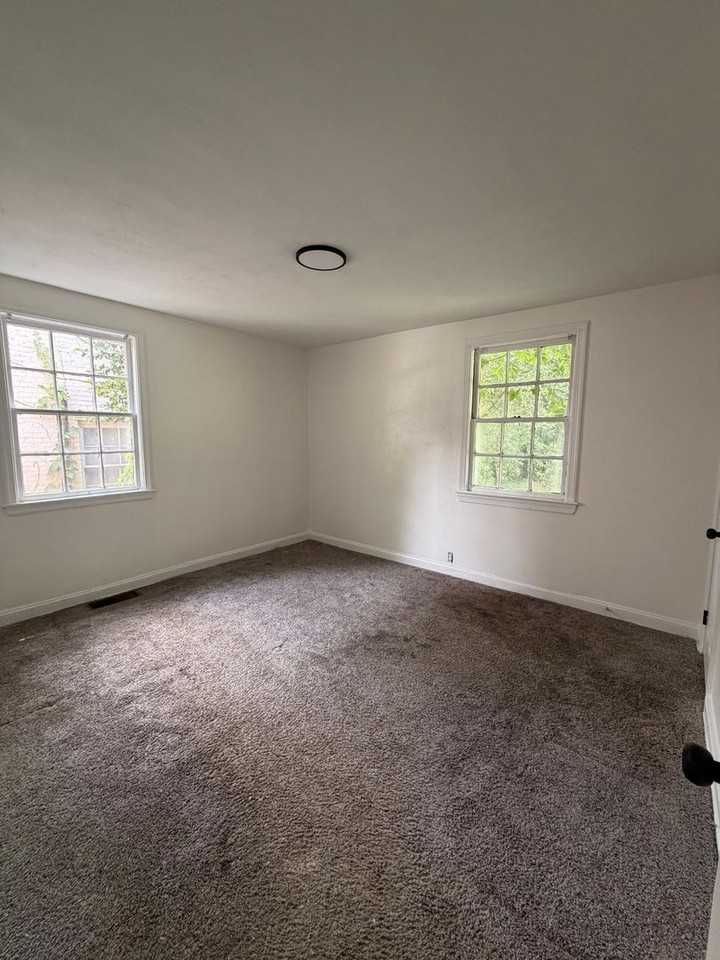 122 Oak Forest Dr - Photo 5 of 6