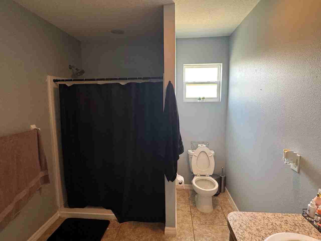 817 Ashentree Dr - Photo 2 of 32