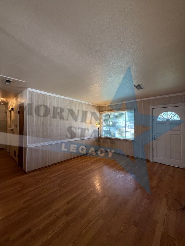 1815 Boston Dr - Photo 5 of 24