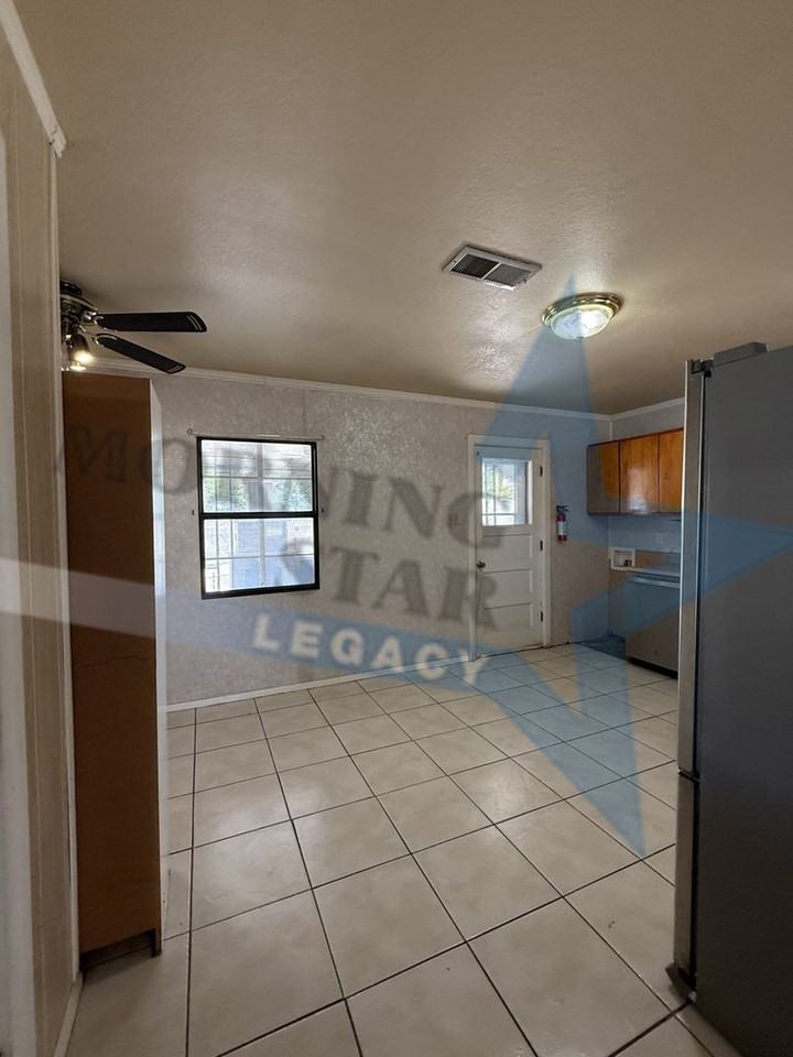 1815 Boston Dr - Photo 6 of 24