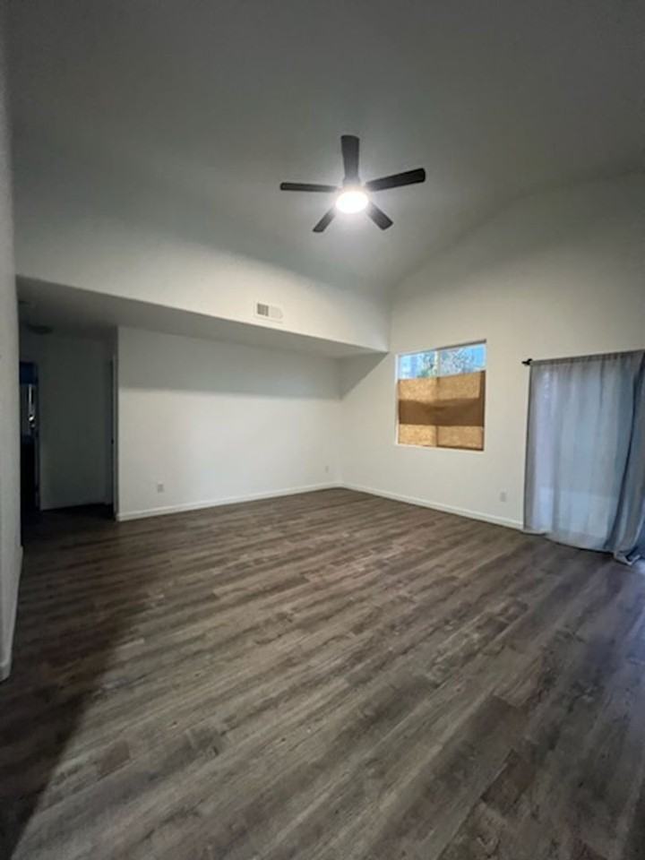 2020 Golden Way - Photo 7 of 9