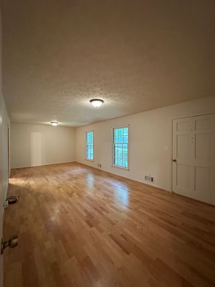 375 Segrest Cir - Photo 2 of 36