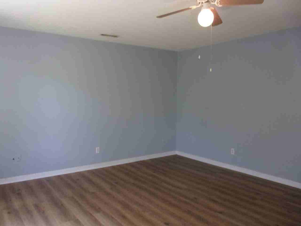 5570 Old York Rd - Photo 4 of 15