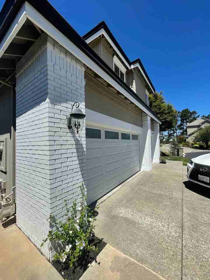262 Canyon Lakes Pl - Photo 4 of 44