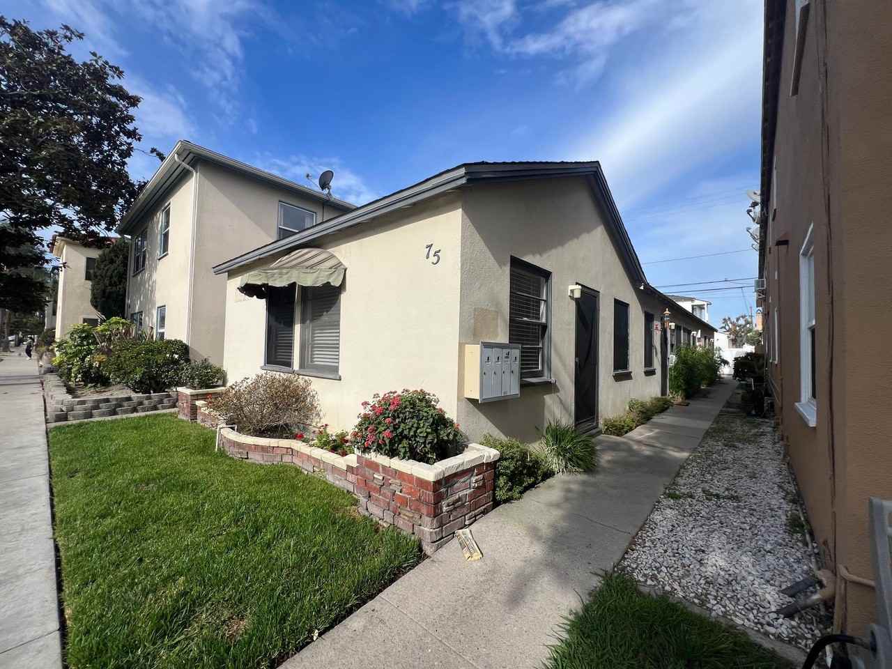 75 Granada Ave - Photo 2 of 3