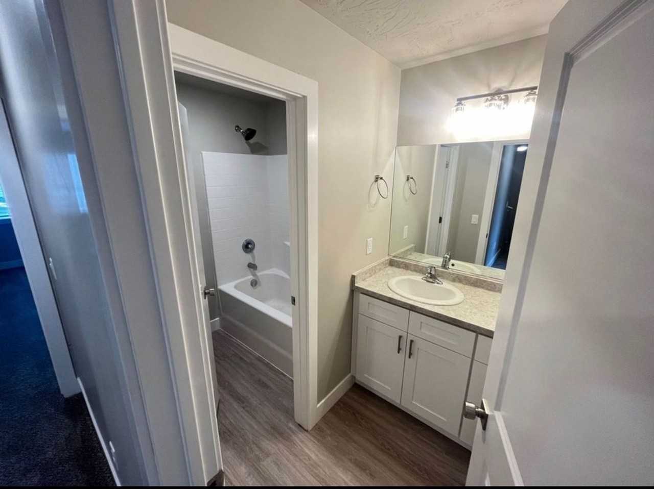 159 E 3100 N - Photo 5 of 10