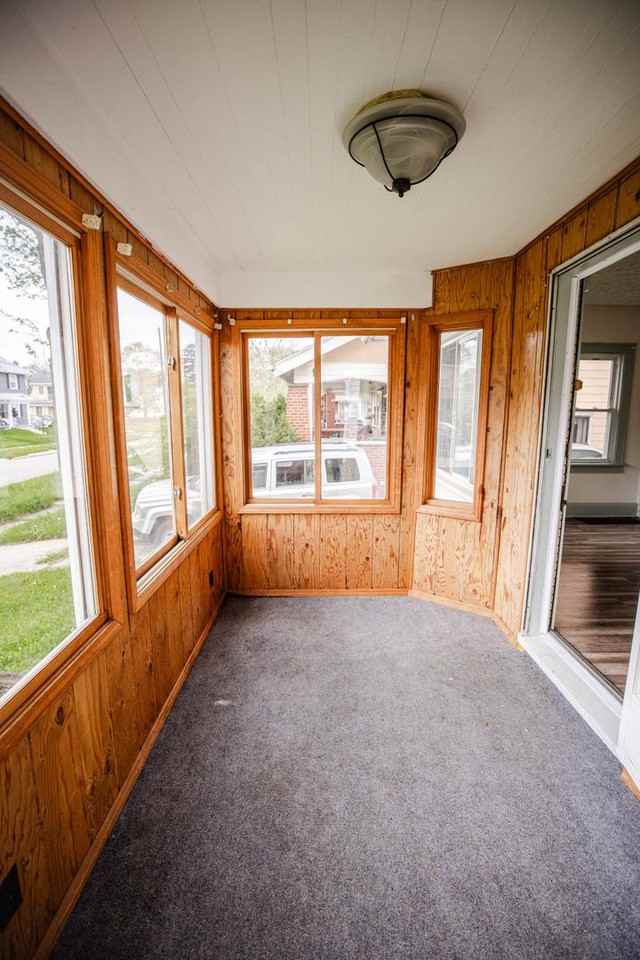 1938 Fernwood Ave - Photo 3 of 32