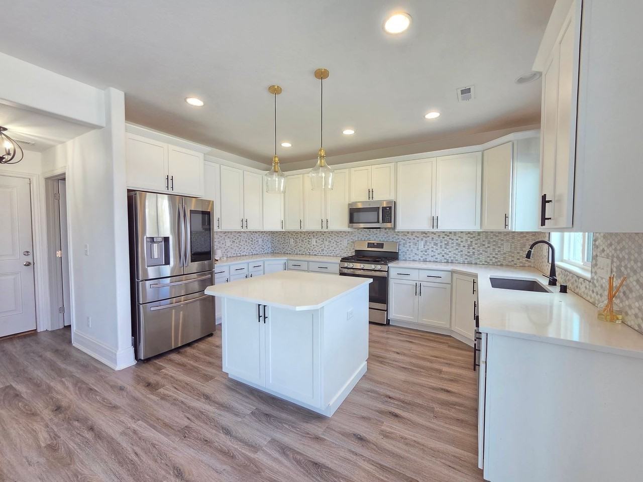 13122 W 1st Ave - Photo 6 of 44