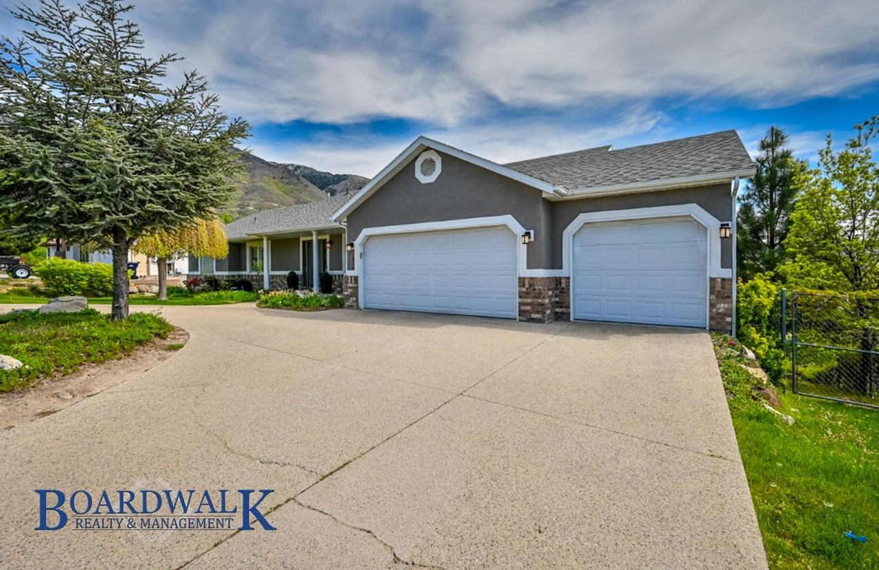 1934 E Wasatch Blvd - Photo 2 of 50