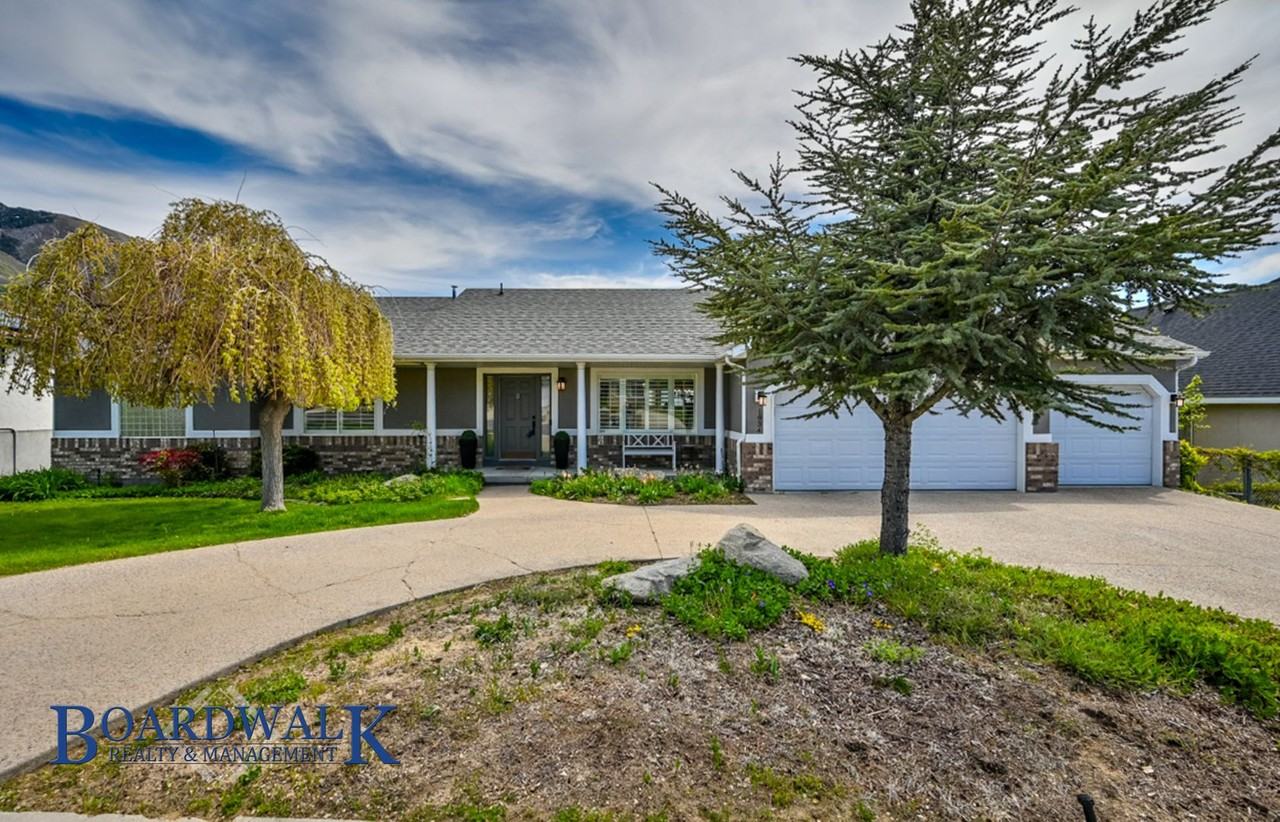 1934 E Wasatch Blvd - Photo 3 of 50