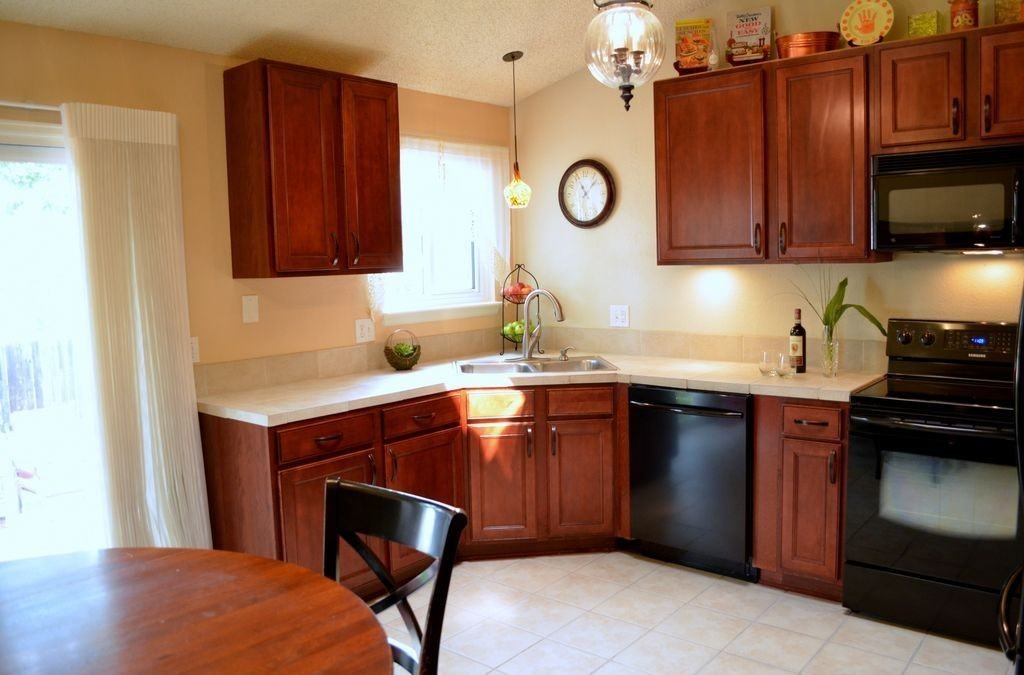 11585 Hooker St - Photo 3 of 15