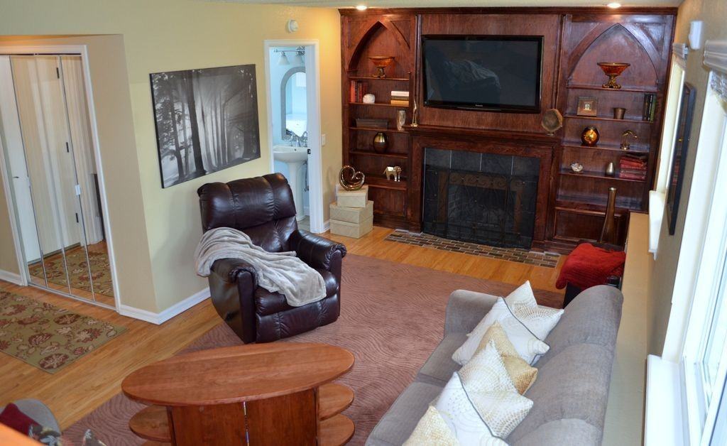 11585 Hooker St - Photo 5 of 15