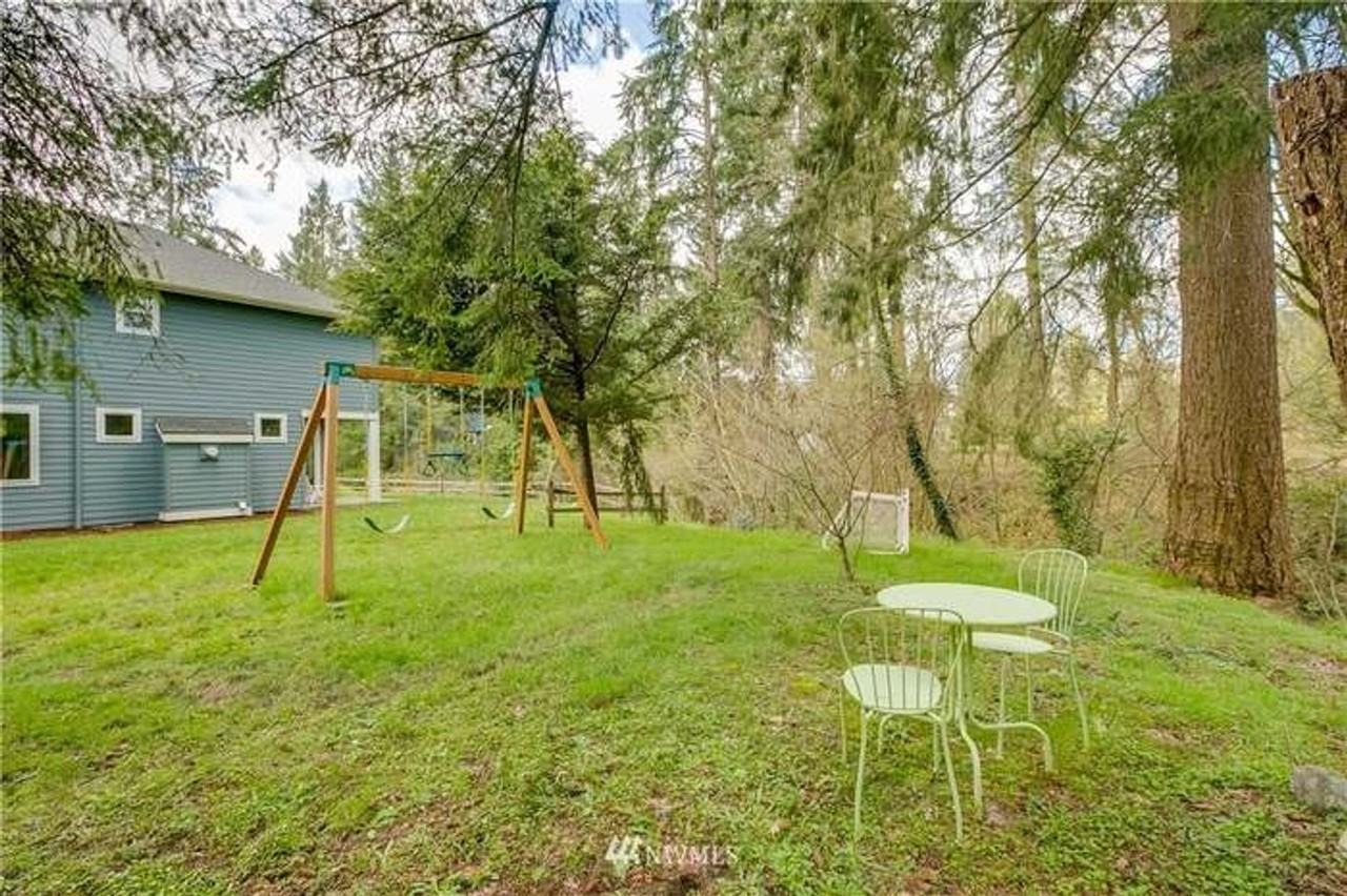 17716 28th Ave Ne - Photo 2 of 21