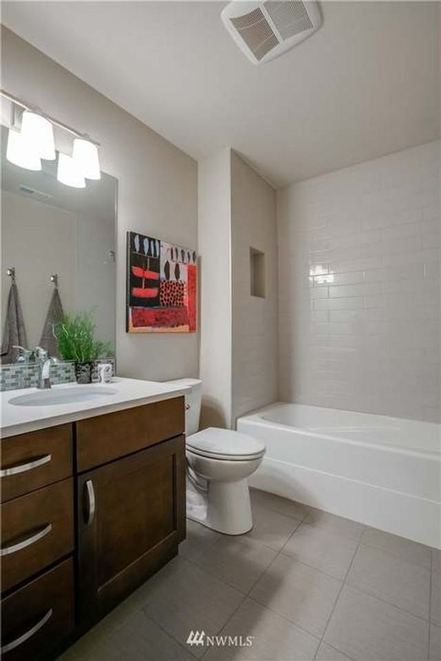 17716 28th Ave Ne - Photo 4 of 21