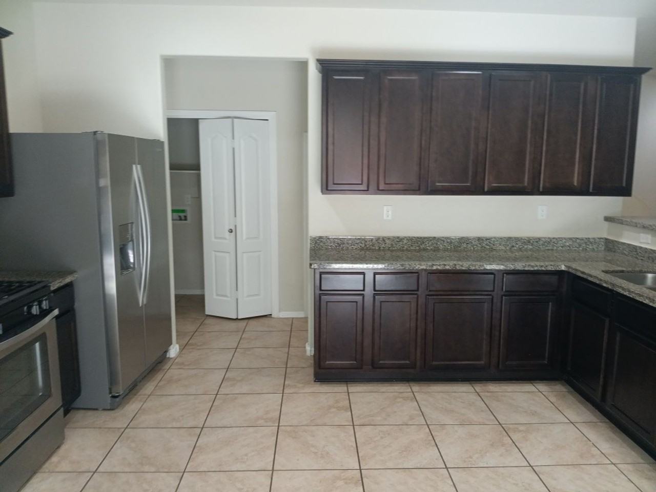 1651 Domino Dr Se - Photo 2 of 20