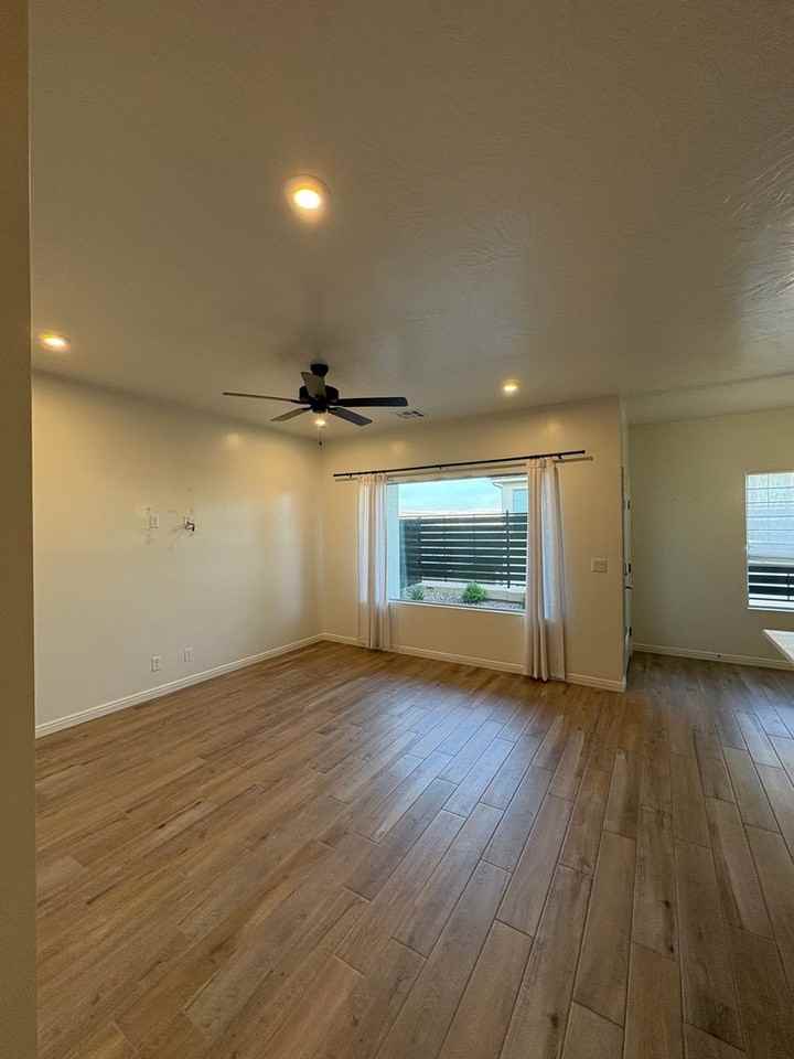 391 S Deep Creek Dr - Photo 6 of 13