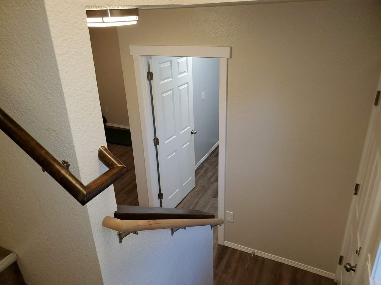 425 11th St - Photo 7 of 13