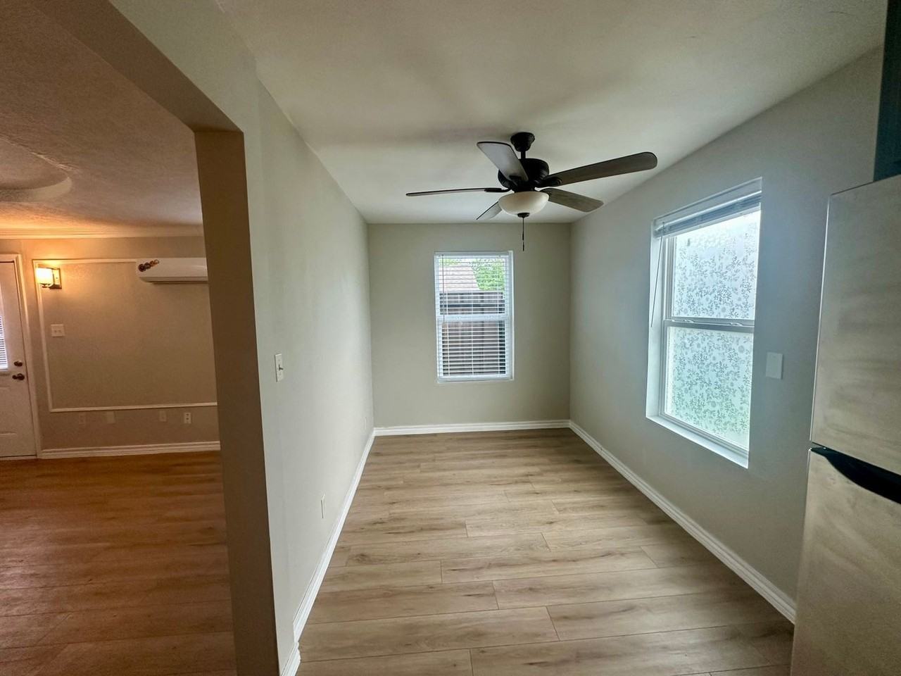 3437 Stanley Ave - Photo 5 of 14