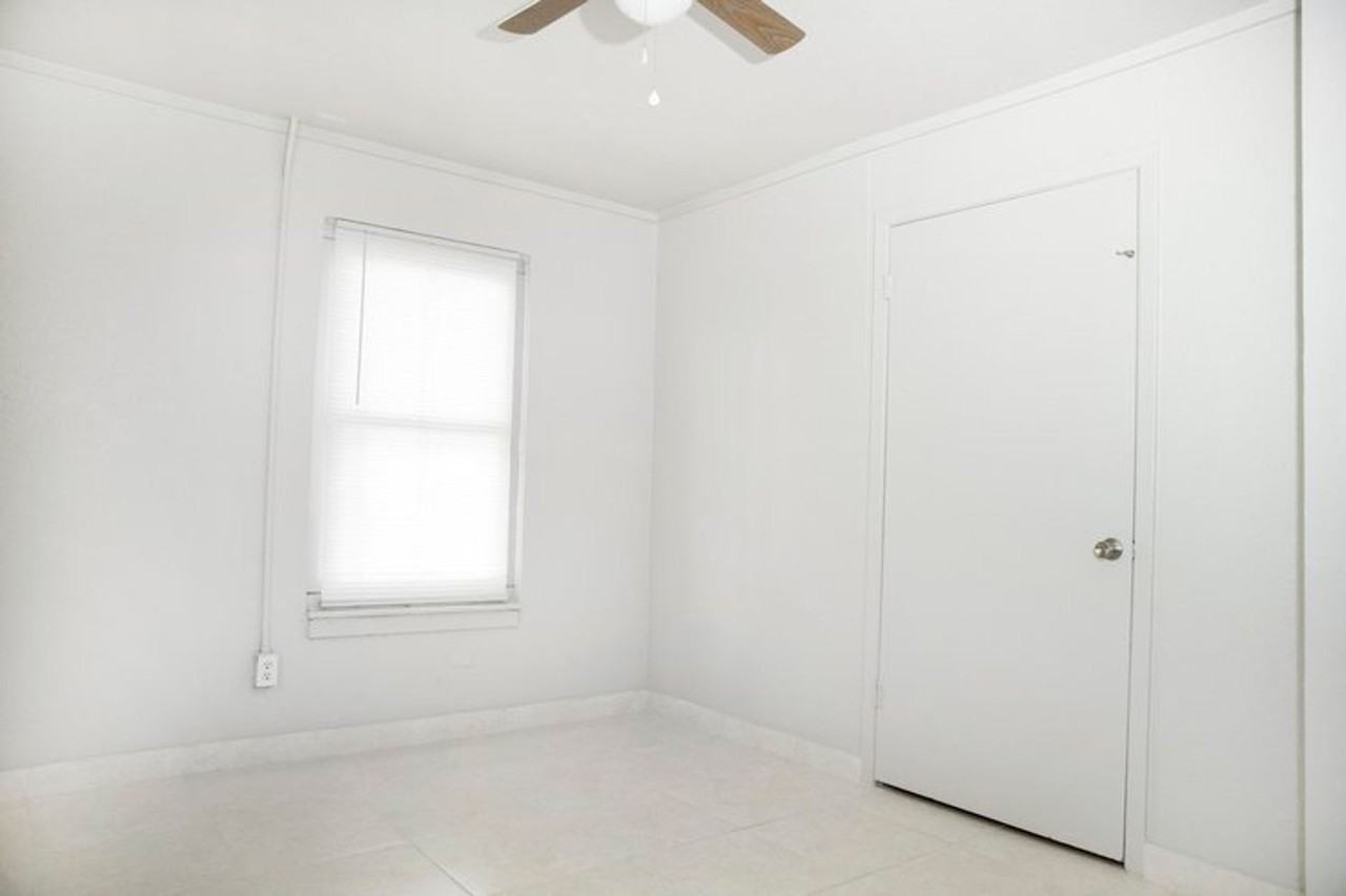 220 S 25th Ave - Photo 4 of 34