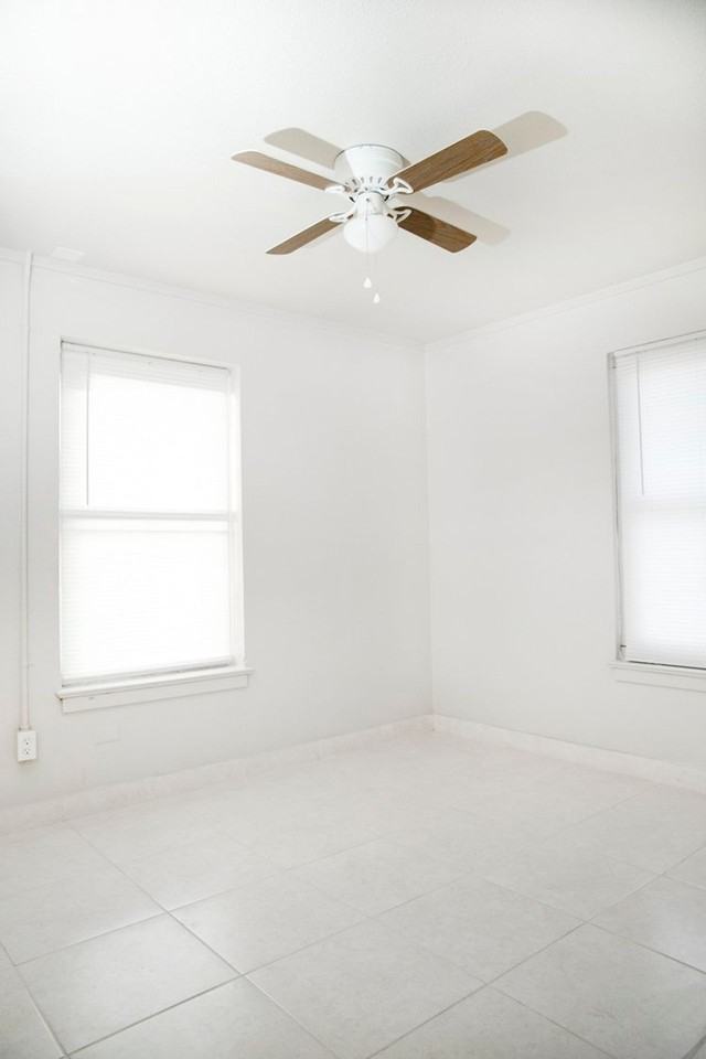 220 S 25th Ave - Photo 5 of 34