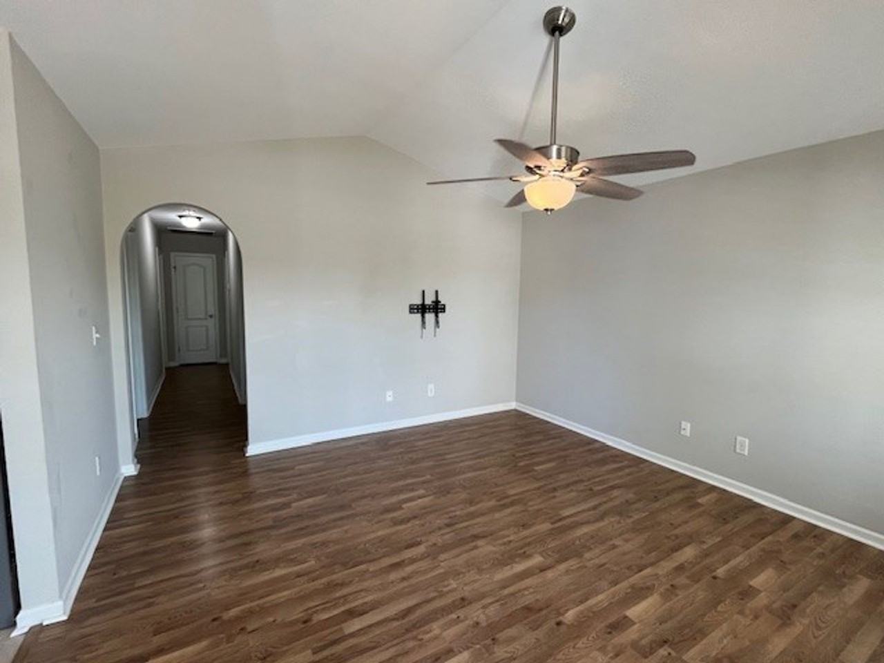 3308 Greenridge Way - Photo 6 of 33