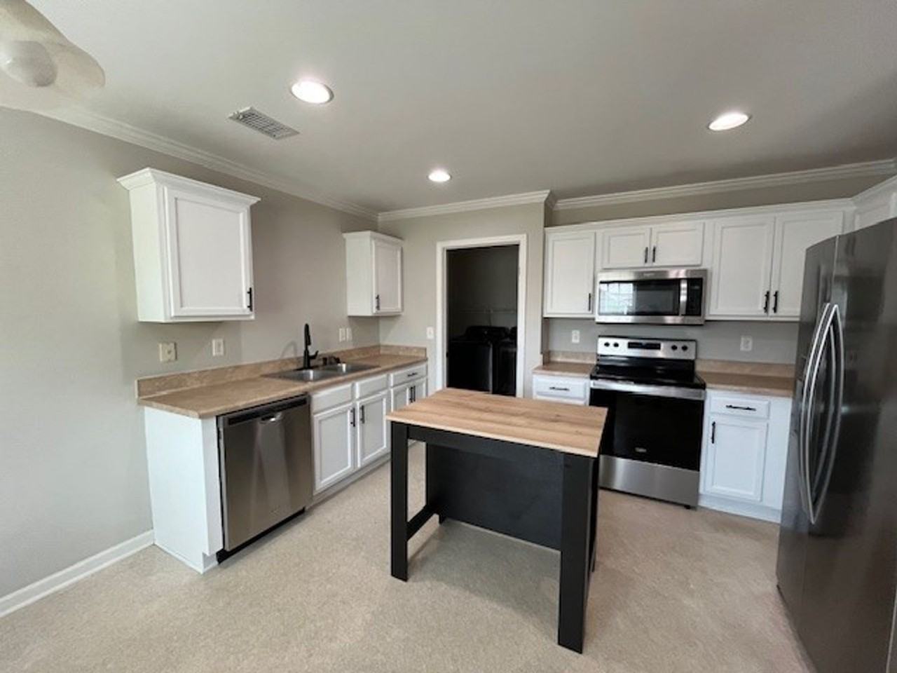 3308 Greenridge Way - Photo 7 of 33