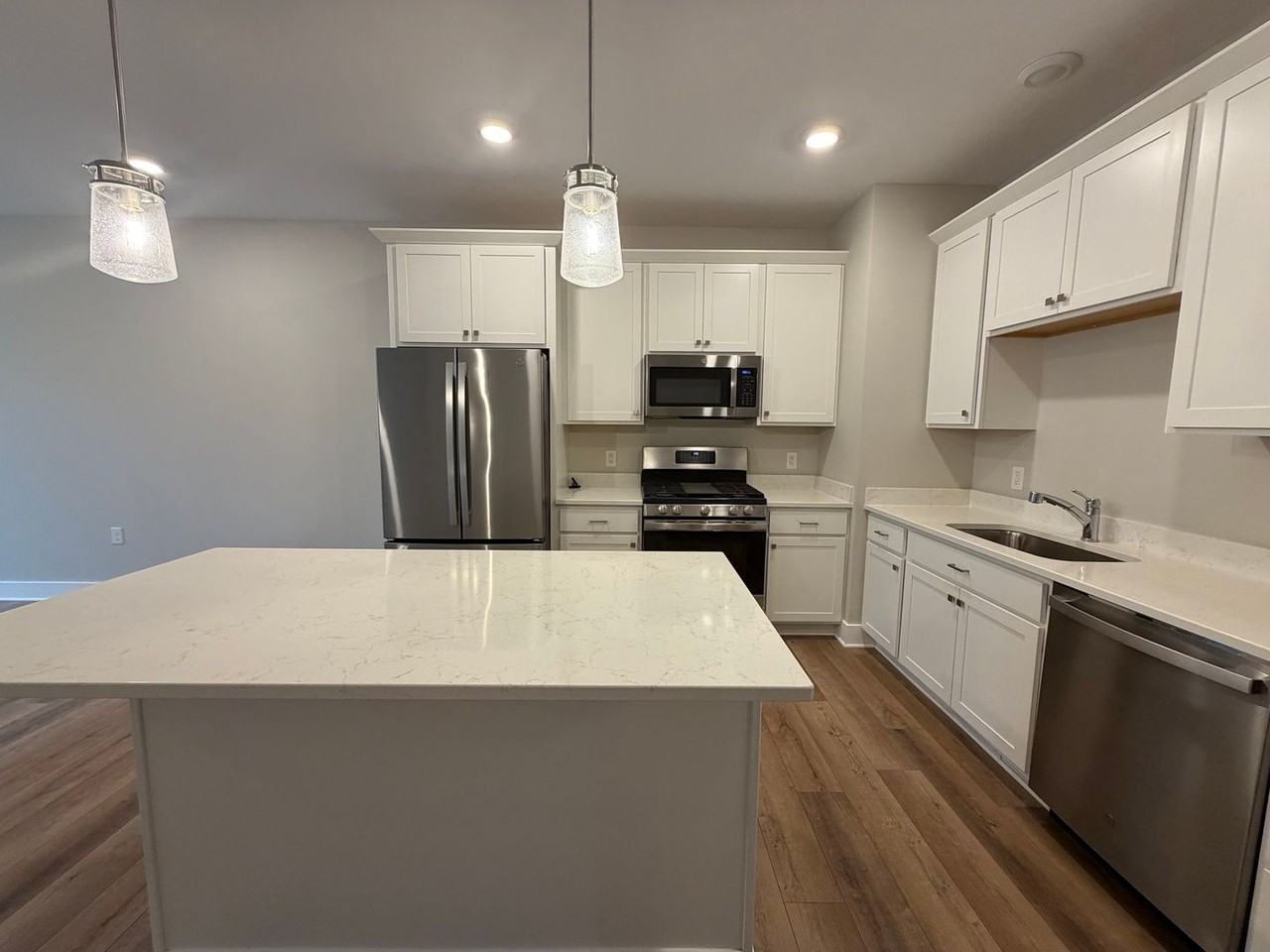 2351 Watertown Way #6 - Photo 4 of 30