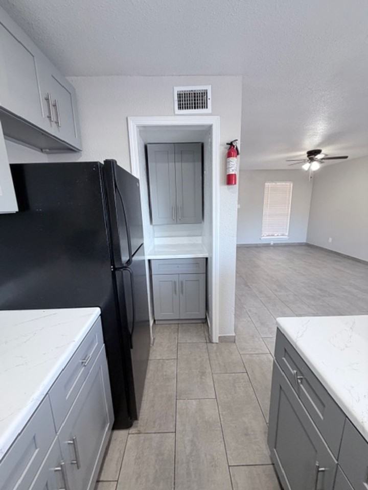 Stoneriver Apartments - Photo 3 of 28