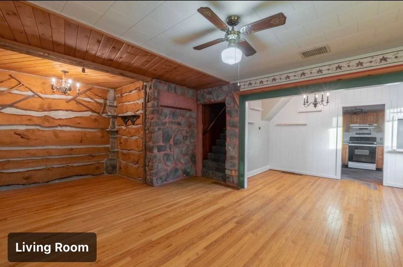11 N Main St - Photo 2 of 31