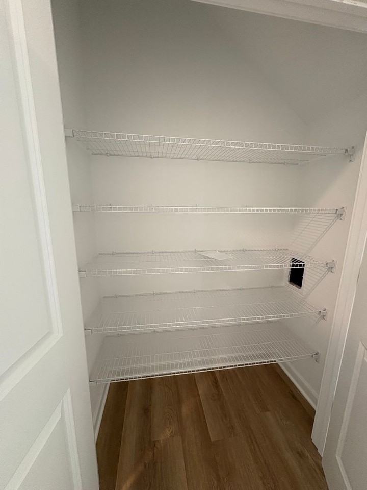 200 200 Scarlet Maple Lane - Photo 7 of 27