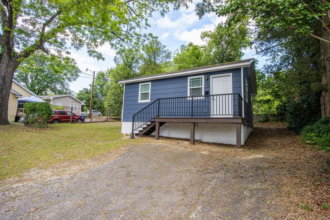 1324 Lyon St - Photo 2 of 19