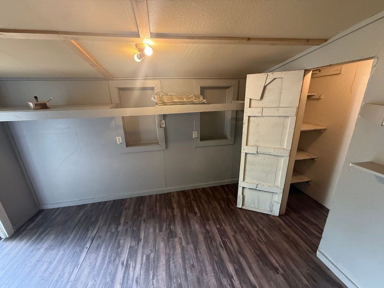 519 E Hughbert St - Photo 7 of 14