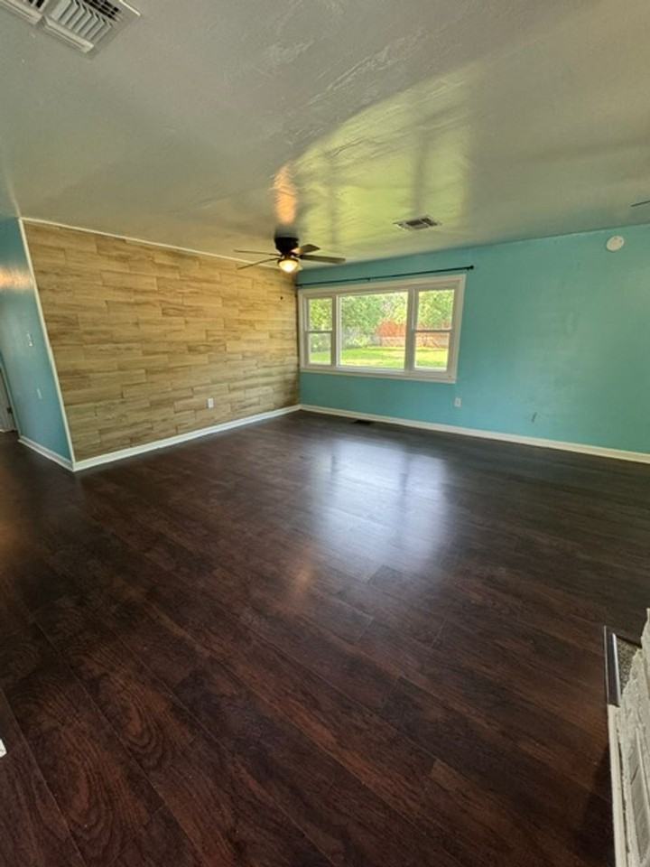 4081 Monticello St - Photo 3 of 20