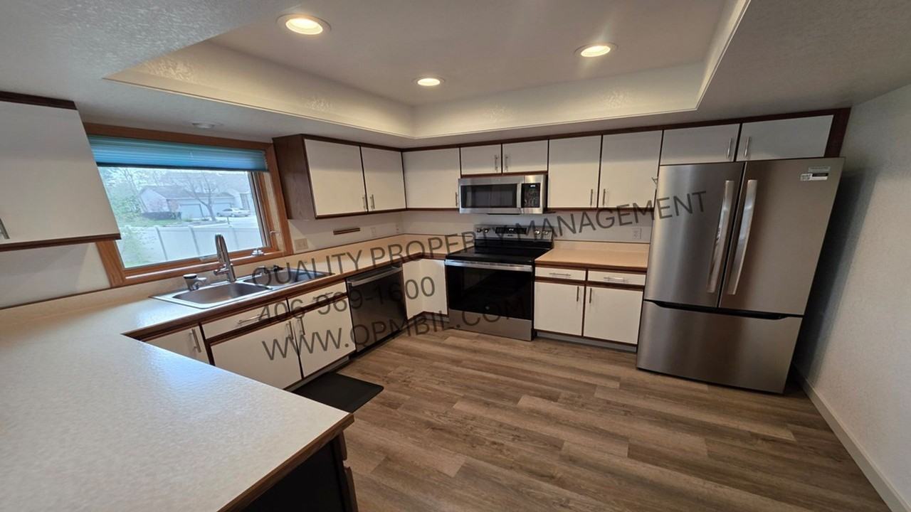 3441 Poly Dr #19 - Photo 6 of 31