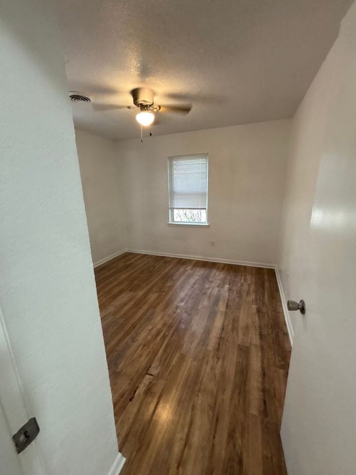 2117 Circle Dr - Photo 6 of 11